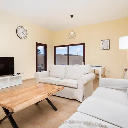 Home2book Isla Lagoa, Private Pool 빌라