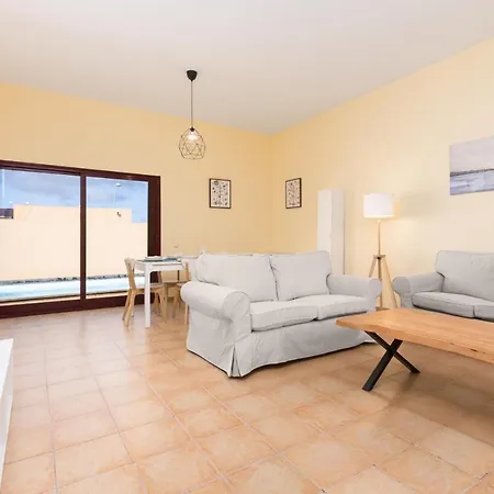 Home2book Isla Lagoa, Private Pool Villa La Oliva