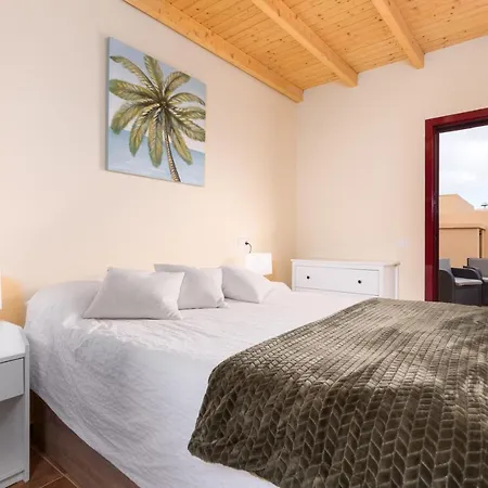 Home2book Isla Lagoa, Private Pool La Oliva