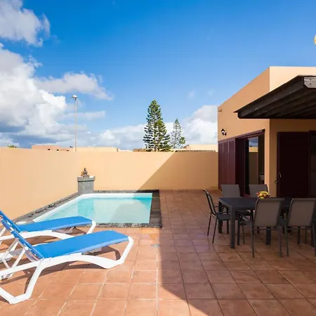 Home2book Isla Lagoa, Private Pool La Oliva