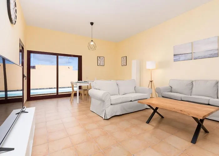 Home2book Isla Lagoa, Private Pool ヴィラ ラ・オリーバ